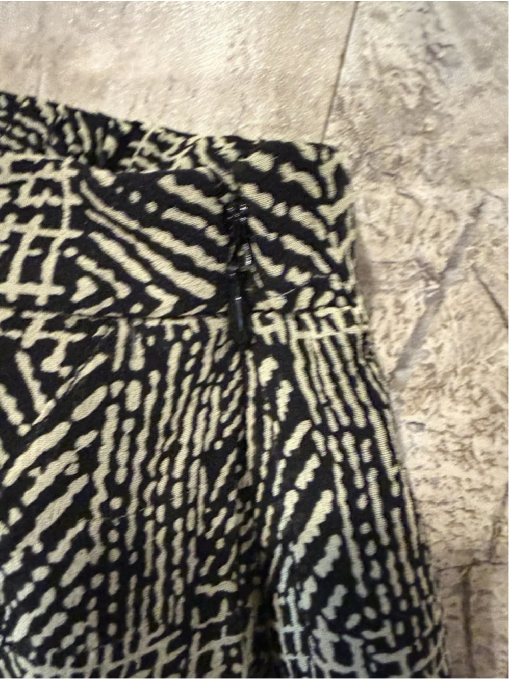 Vtg Jones New York 100% Silk Skirt Dark Maxi Lined A-Line Flowy Patterned 16W